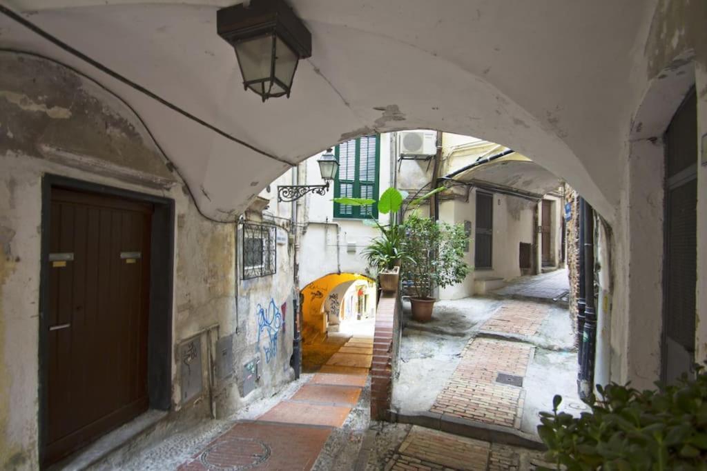Mini Accommodation In Sanremo Liguria Exterior photo